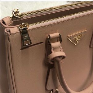Prada Saffiano Galleria Bag